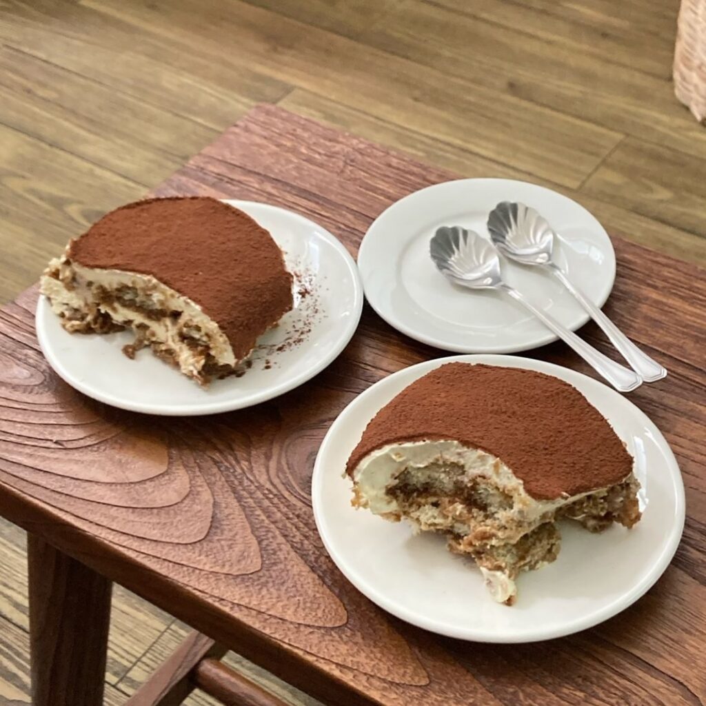เค้กทีรามิสุ, ขนมอิตาลี, ขนมหวานไวรัล, Tiramisu Cake, Sweet Treat, Gourmet Pastry,
